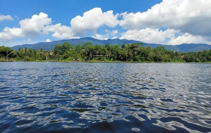 Ini Daya Tarik Wisata Situ Panjalu Ciamis, Pemandangan, Fasilitas, dan Aktivitas Wisata Tersedia