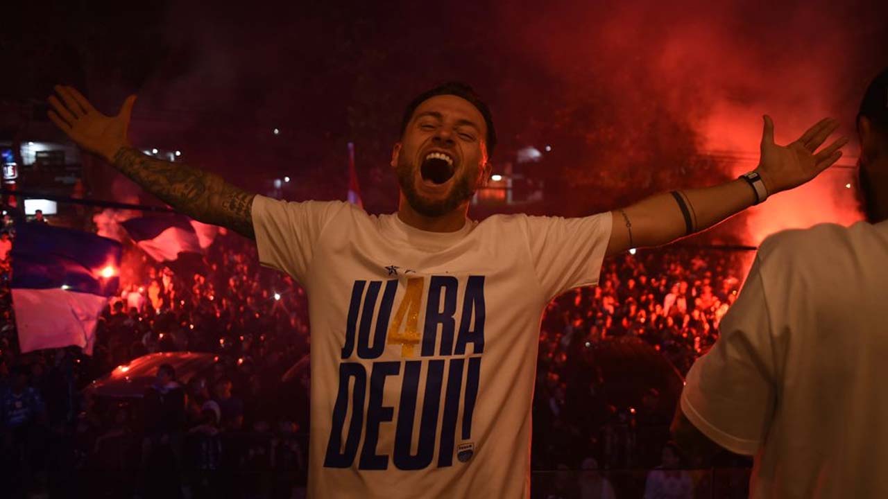 Fakta Menarik Usai Persib Juara Liga 1: Dua Musim Beruntun, Tim Kedua Tercepat Juara, Gelar di Kandang Sendiri