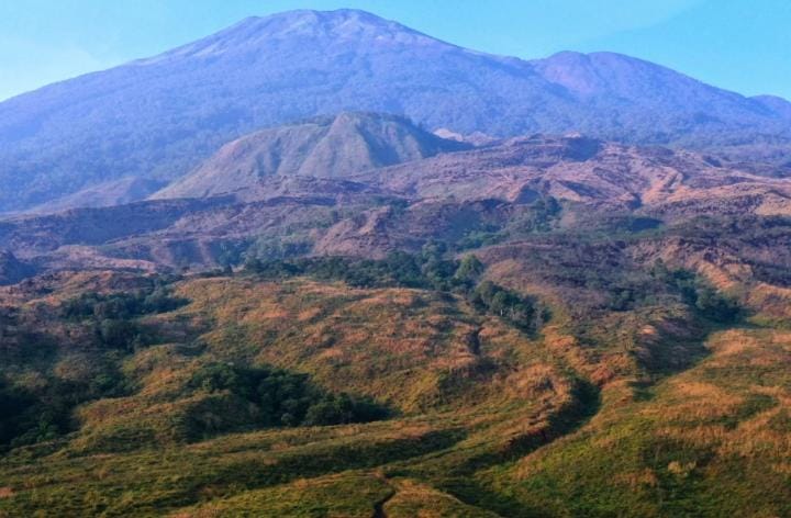 Deretan 7 Gunung Tertinggi di Jawa Barat yang Punya View Pemandangan Memanjakan Mata