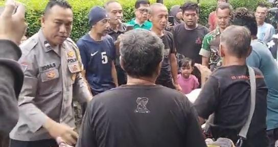 Rekan Kerja Ungkap Awal Mula Gadis Asal Tasikmalaya Ditemukan Meninggal Dunia di Atas Tangga Kosan