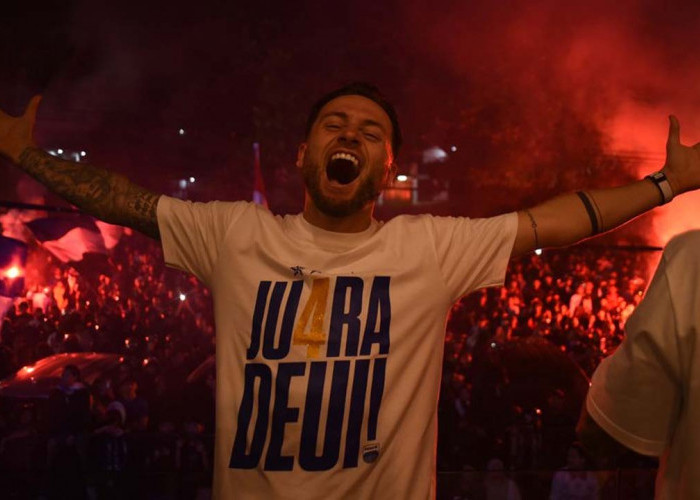 Fakta Menarik Usai Persib Juara Liga 1: Dua Musim Beruntun, Tim Kedua Tercepat Juara, Gelar di Kandang Sendiri