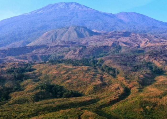 Deretan 7 Gunung Tertinggi di Jawa Barat yang Punya View Pemandangan Memanjakan Mata