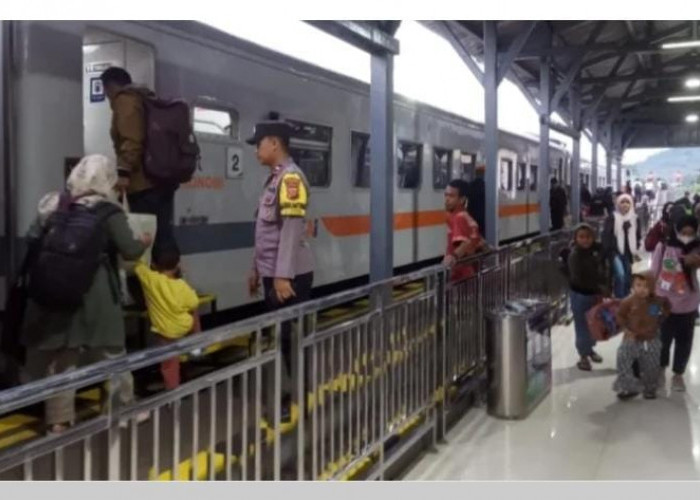 Jumlah Penumpang yang Naik dan Turun di Stasiun Banjar Seimbang, KA Pangandaran Favorit di Libur Nataru