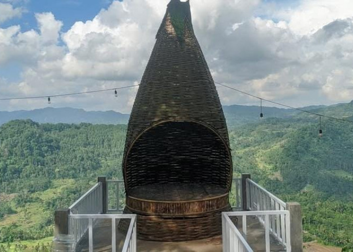 Puncak Bangku Ciamis, Spot Wisata di Atas Awan, Cocok Banget untuk Liburan Sekolah dan Tahun Baru